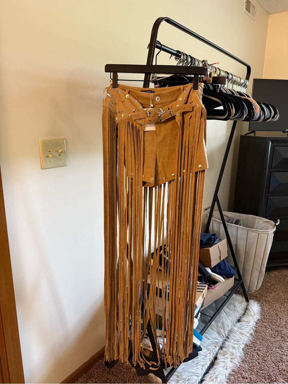 Country concert outfit. Two piece short and matching fringe belt set - Picture 6 of 8